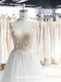 V-neckline Summer Wedding Dress