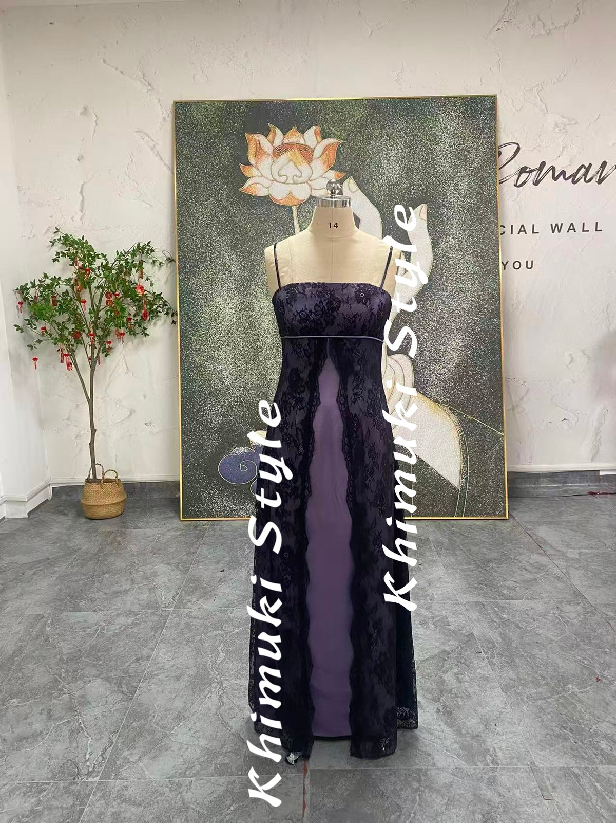 black and purple prom dress formal Black Long Appliques Dress with Spaghetti Straps FancyVestido The skirt stays streamlined without extra volume 2026 Purple Prom Dresses in