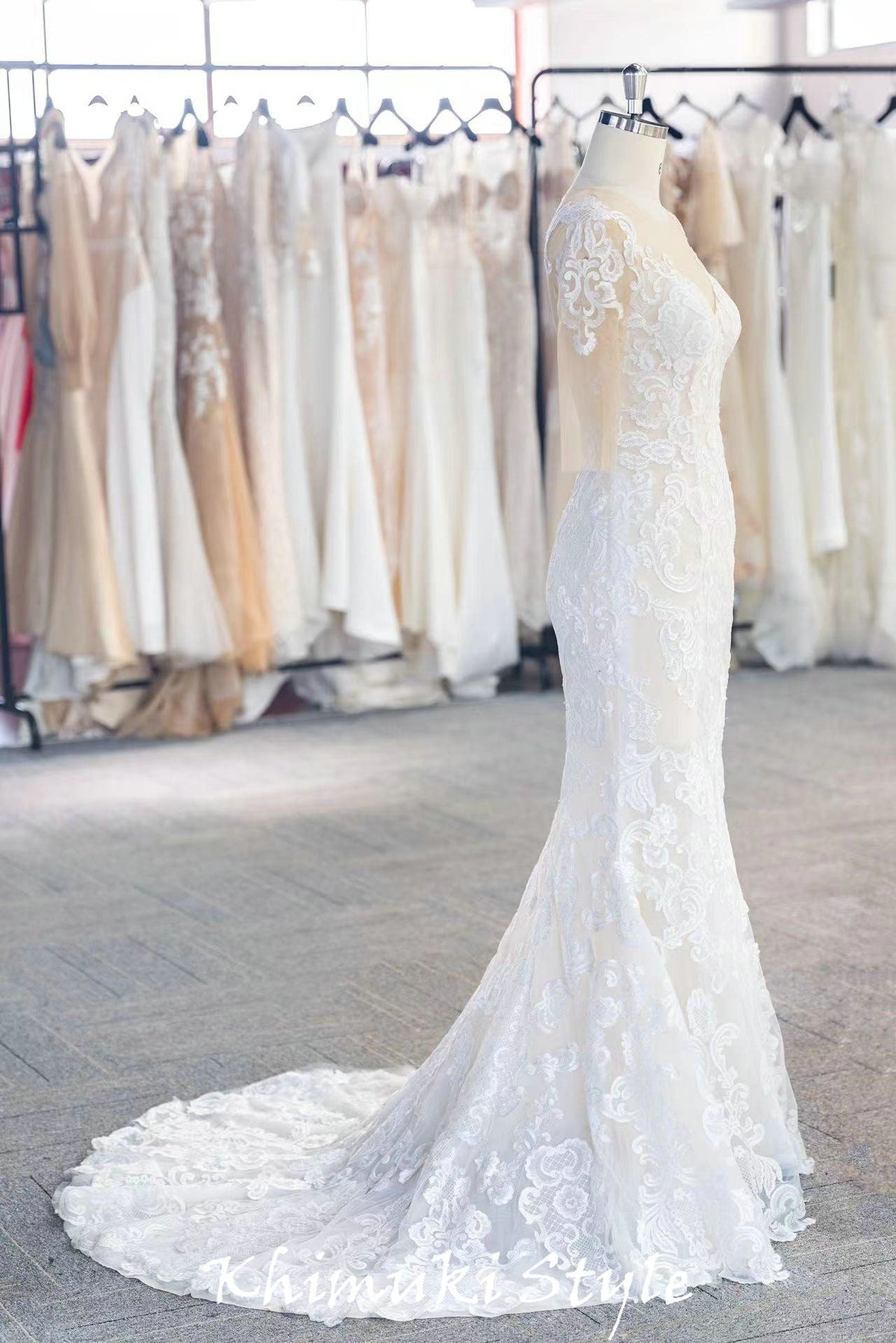 Classic Half Sleeve Lace Wedding Dress