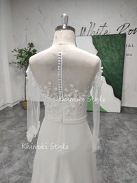 Fit ivory bridal dress