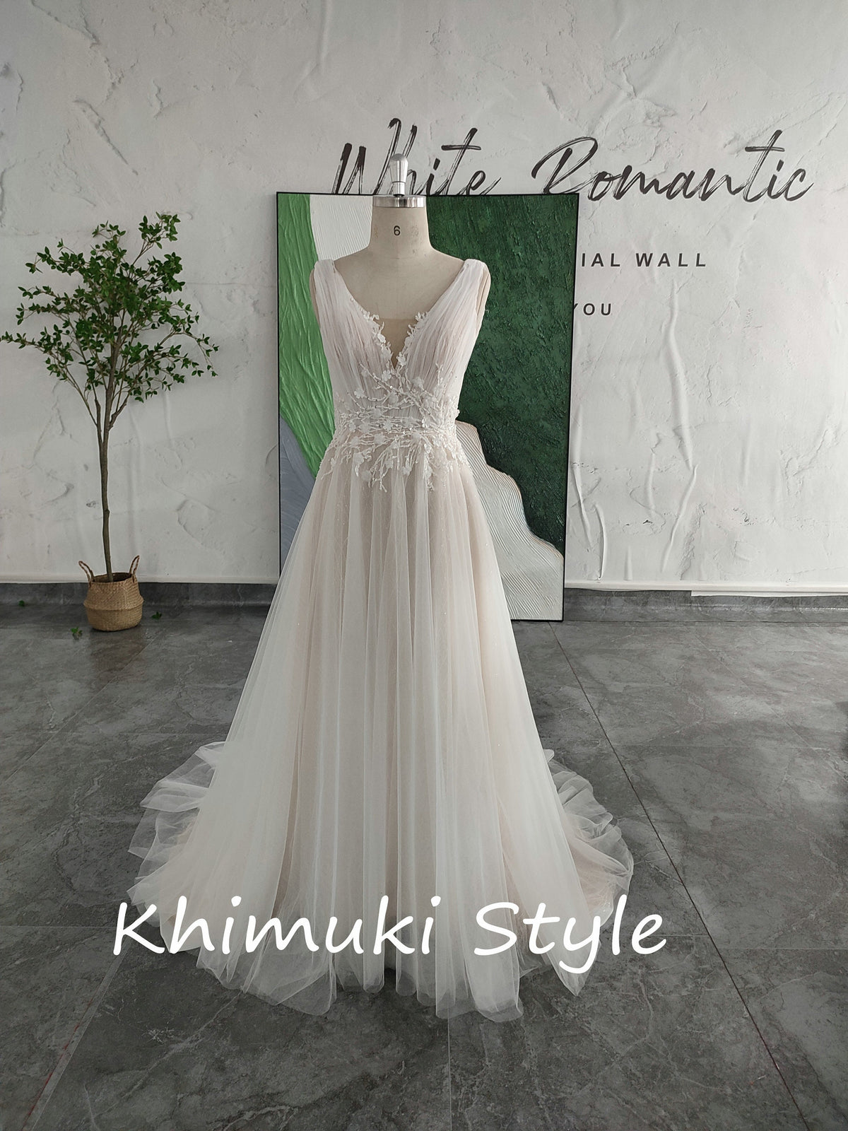  V-neckline Summer Wedding Dress