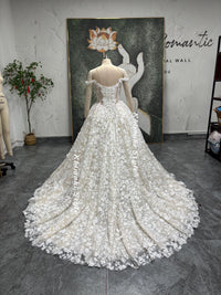 Long Train Floral Lace Wedding Dress