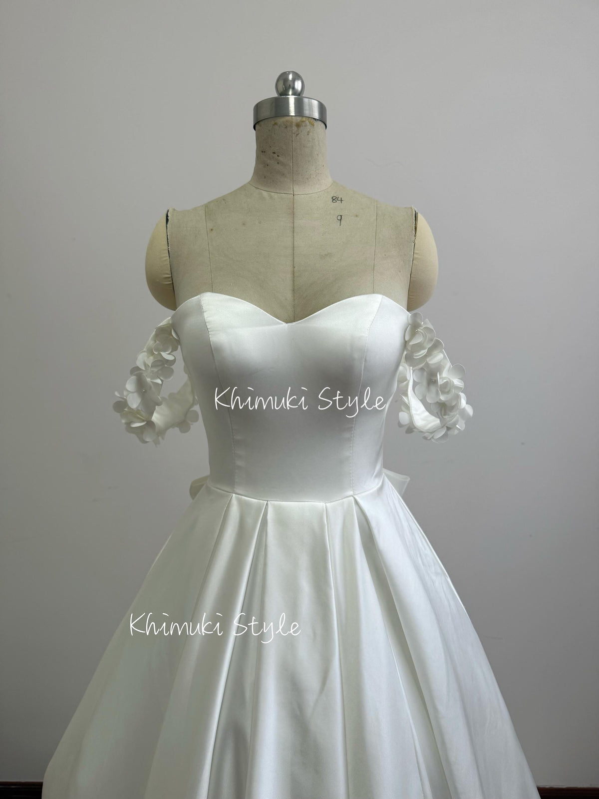 Off Shoulder Sleeve Sweetheart Wedding Dress