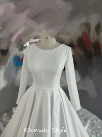 Round Neckline Ivory Bridal Dress