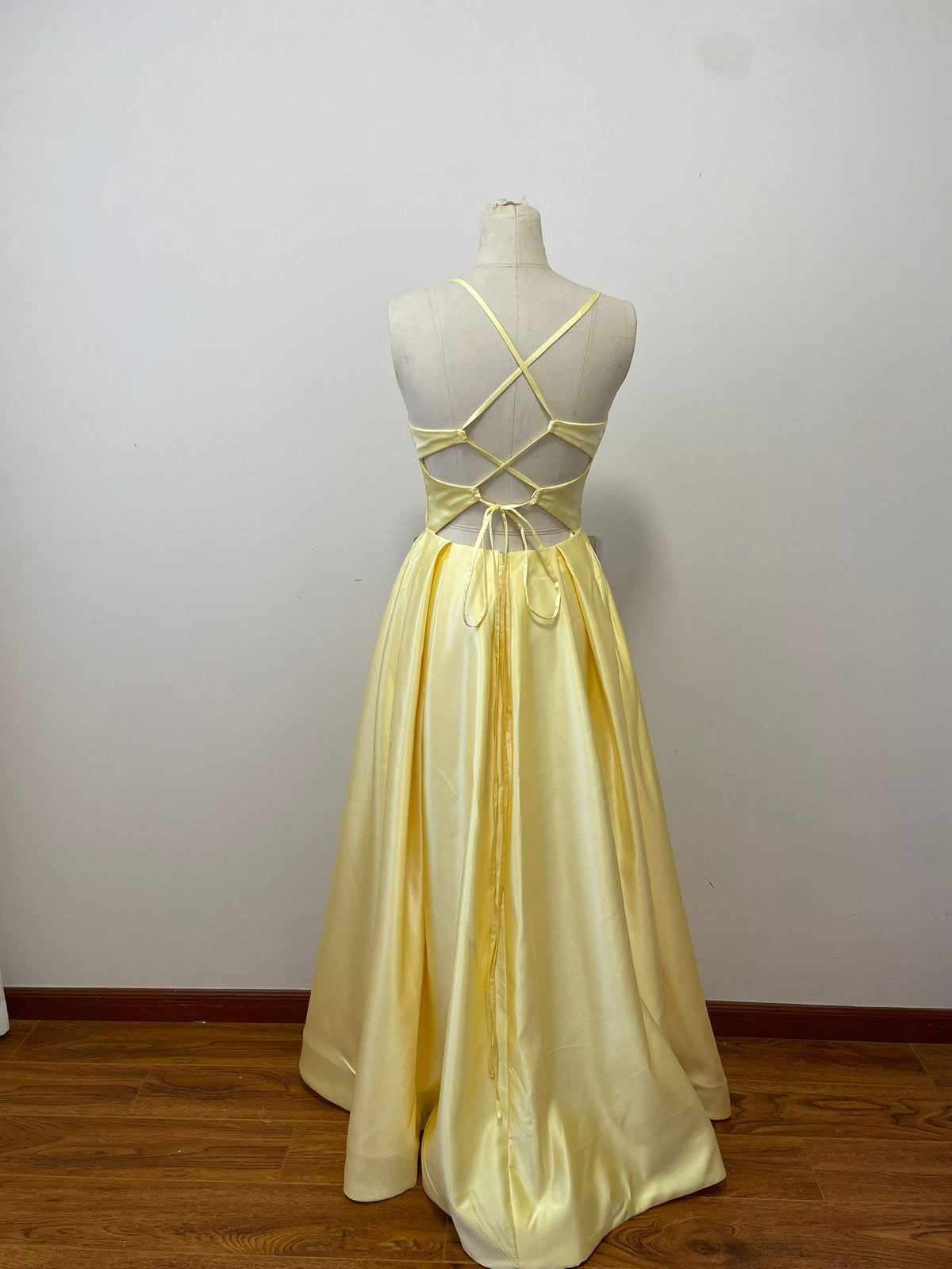 Sexy Back Yellow Party Dress