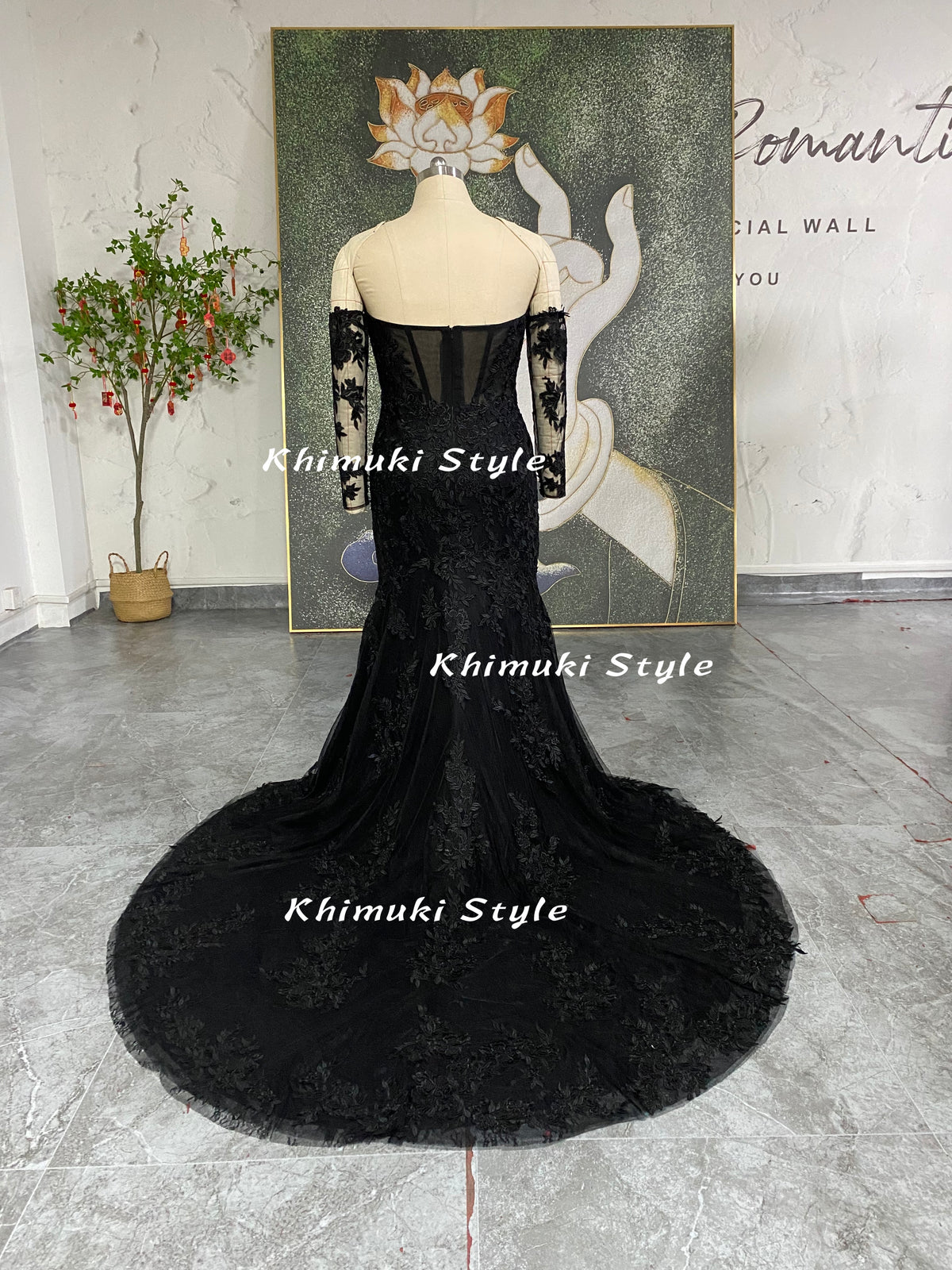 Sheath lace wedding dress