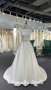Boat Neckline Ivory Wedding Dress 