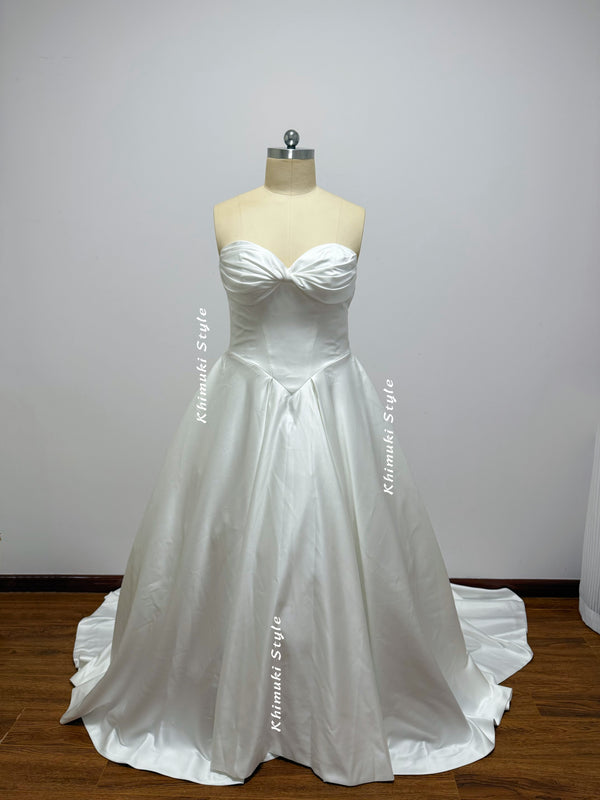 ball gown wedding dress