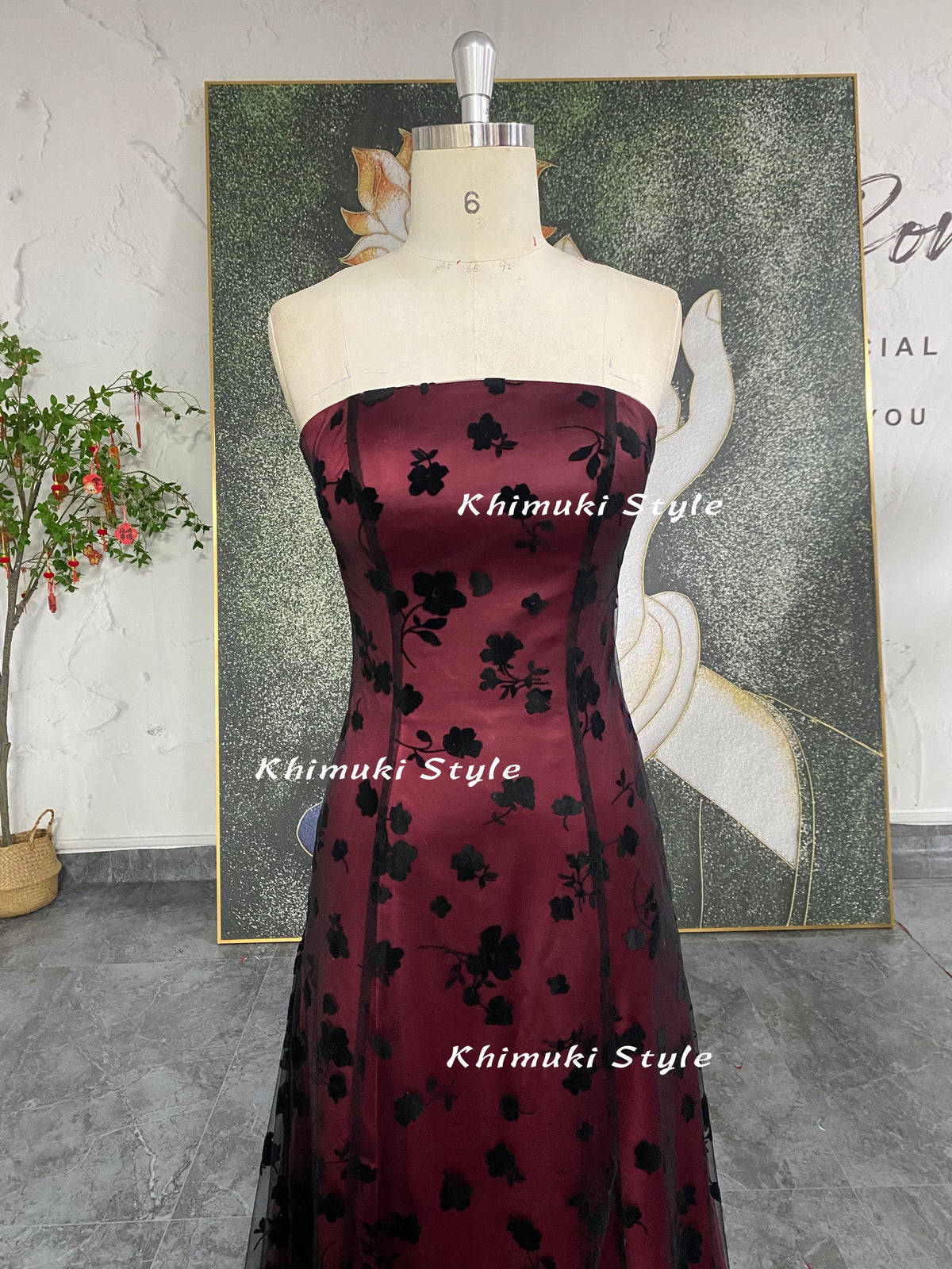 black and red 2000s Prom Gown
