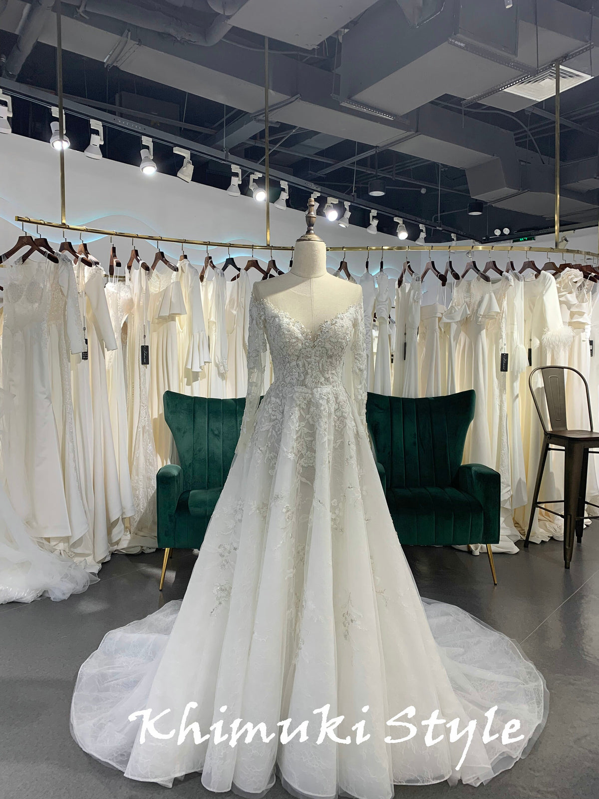 A line Sexy Back Long Sleeve Lace Wedding Dress