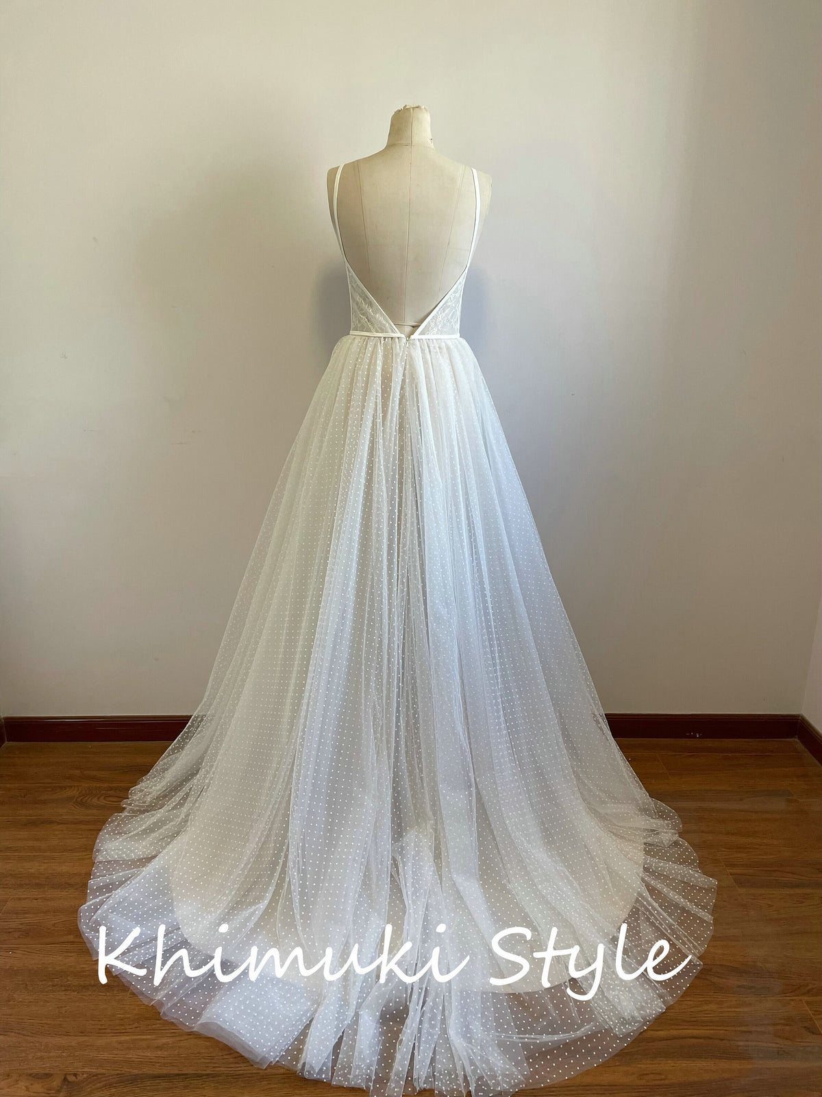 Low Back Dot Tulle Summer Wedding Dress