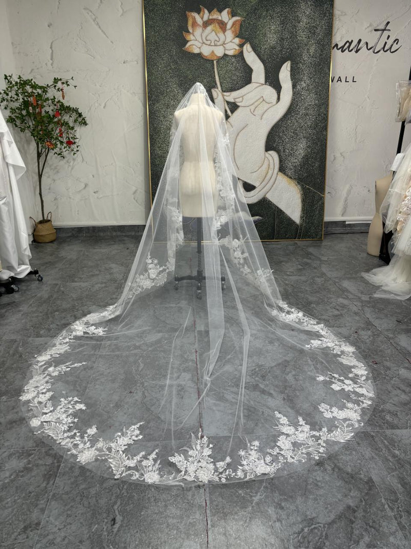 Long Wedding Lace Veil