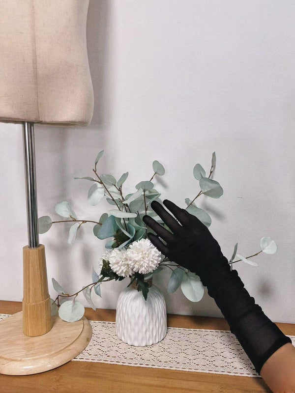 Gloves with the dress together