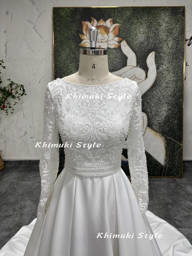 Long Sleeve V-back Boat-Neck Ivory Wedding Dress