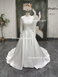 Long Sleeve V-back Boat-Neck Ivory Wedding Dress