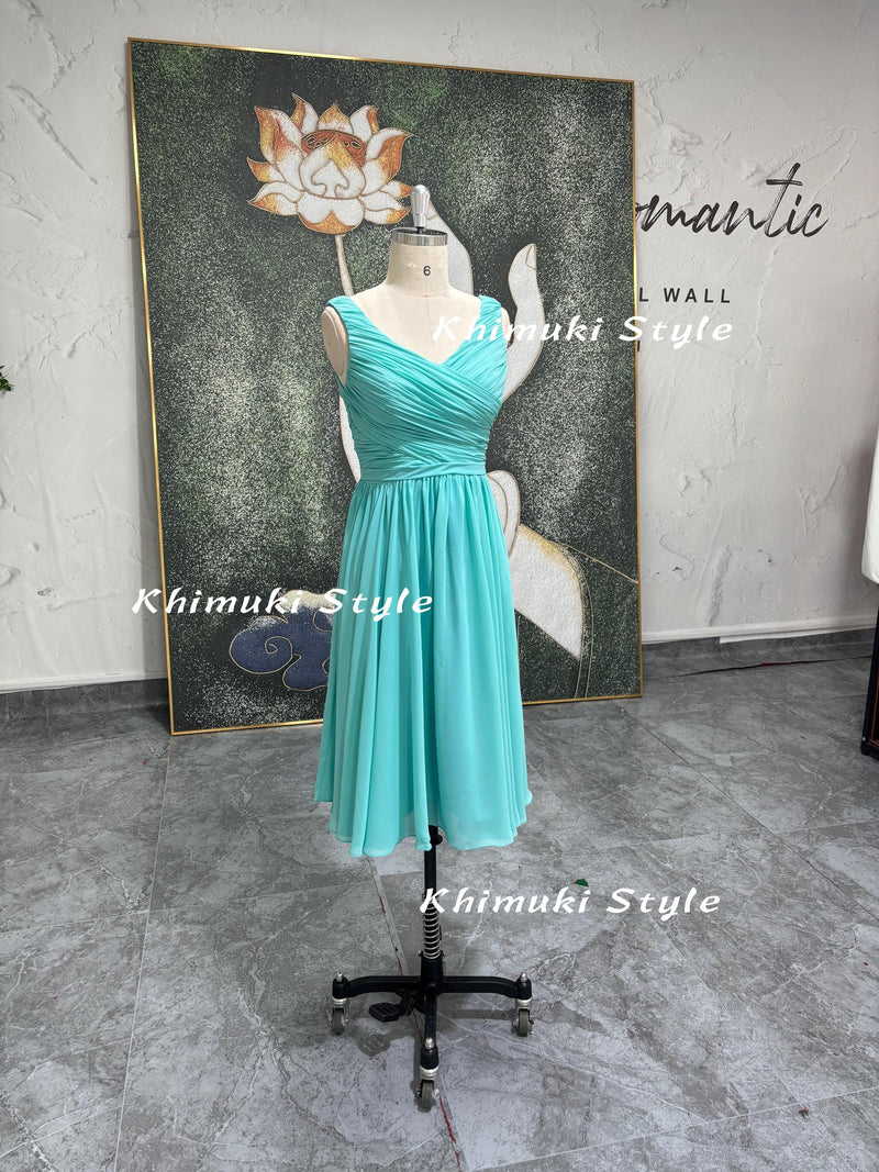 Knee Length V-neck Light Green Bridesmaid Dress