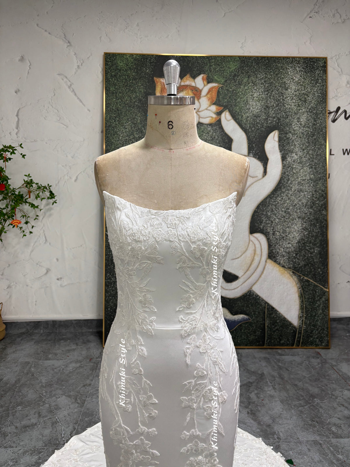 scoop neckline wedding dress