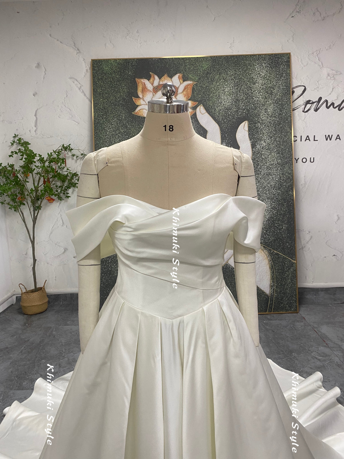 v-waistline wedding dress